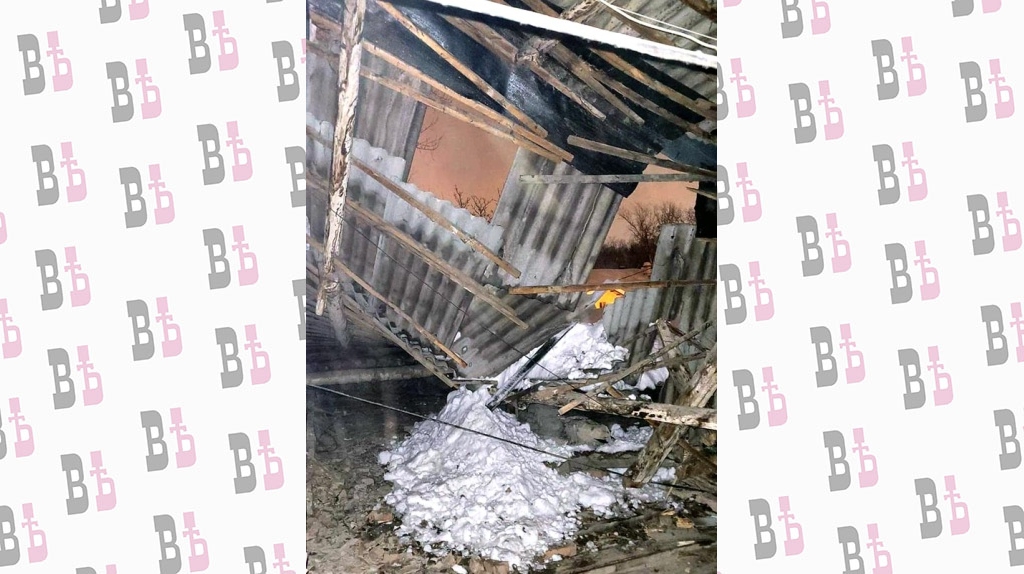 Рухнувшая крыша, ул. Линейная, 26 дробь 6_1.jpg