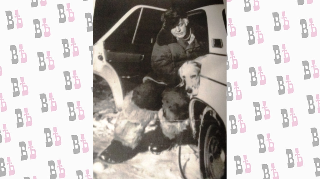 Режиссер Станислав Ростоцкий с Бимом. Эпизод в лесу. Фото из архива Ю.Орлова, 1976 г..jpg