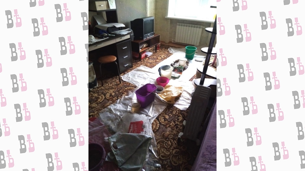 Следы затопления в квартире Ольги Корневой.jpg Следы затопления в квартире Ольги Корневой.jpg