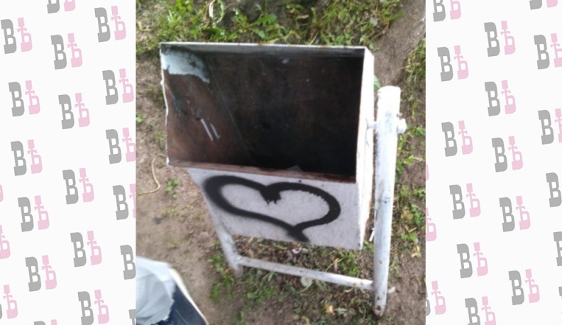 Полицейские нашли героин в мусорнике 