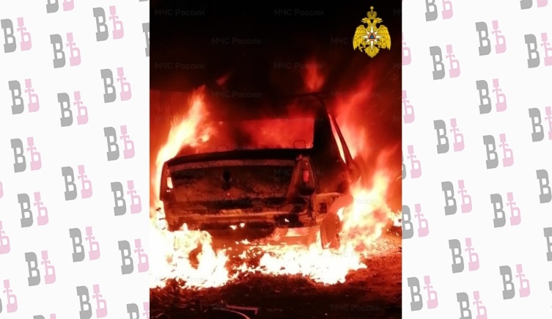 Ночью в Калуге сгорел автомобиль