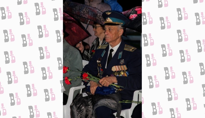 В Калуге на мемориальном воинском кладбище почтили память защитников Отечества