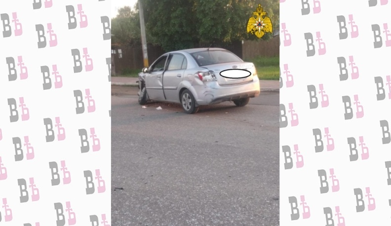 В Медыни при столкновении двух иномарок пострадал человек