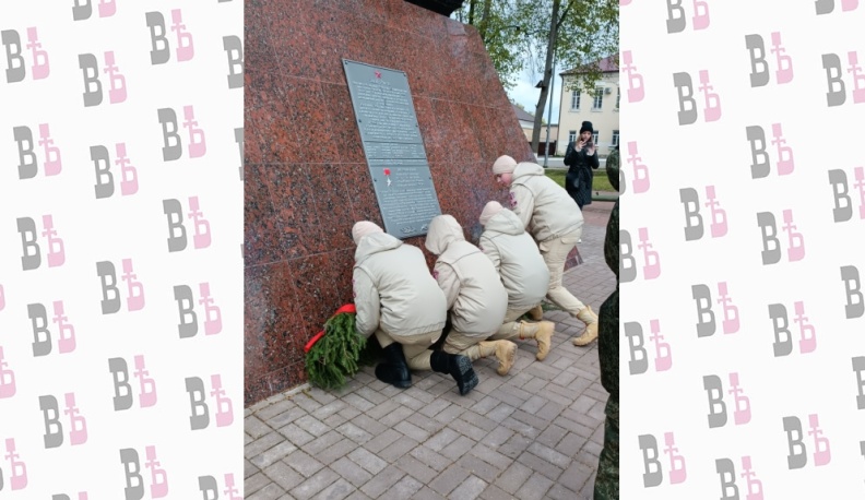 В Медыни прошел памятный праздничный митинг