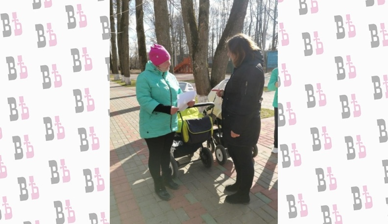 Спас-деменские активисты познакомили жителей района с мерами профилактики коронавирусной инфекции