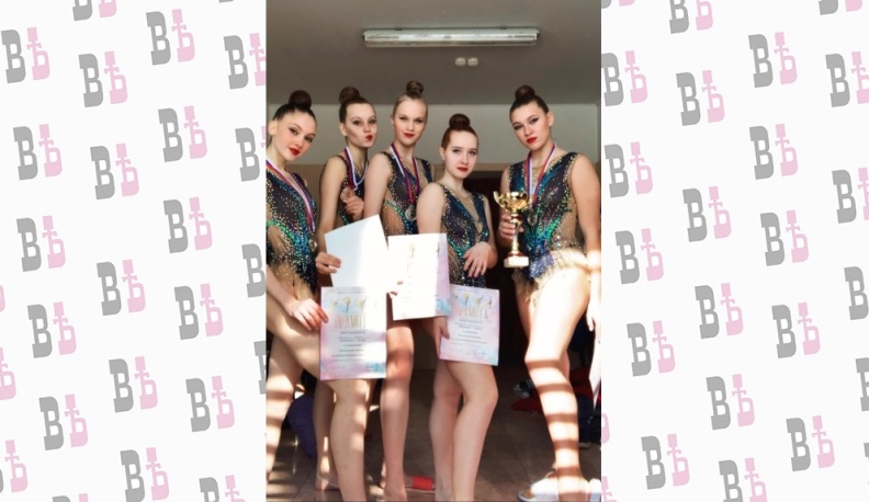 Букет медалей к 8 Марта