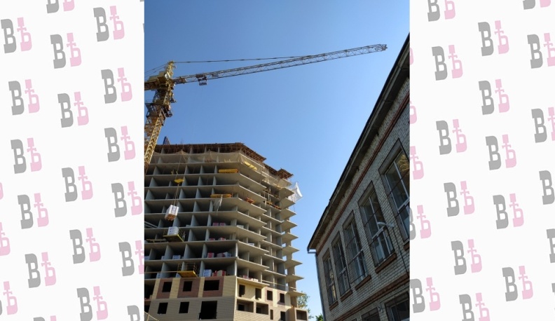 Небоскрёбы, небоскрёбы, а я маленький такой…