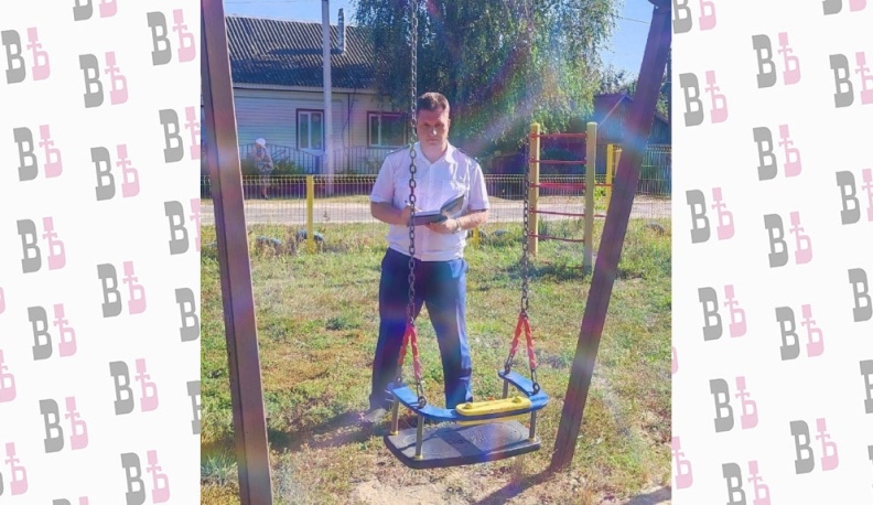 В Хвастовичах после вмешательства прокуратуры отремонтировали детскую площадку