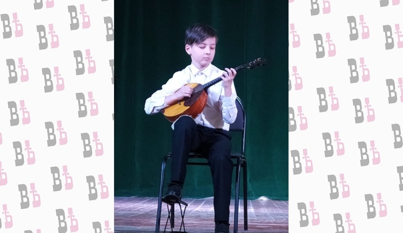 «Весëлый народник» собрал юных домристов и балалаечников Калуги