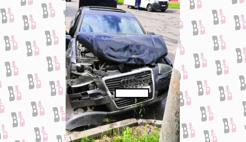 В столкновении двух иномарок в Обнинске пострадал человек