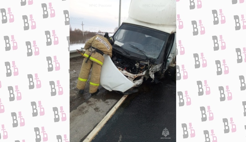 Утром в Калужской области столкнулись «Газель» и «Киа»