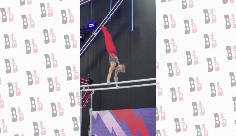 Владислав Шапша поздравил калужского гимнаста Ивана Куляка с победой в престижном турнире