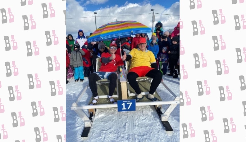 В Калуге прошел заезд на необычных самодельных санях