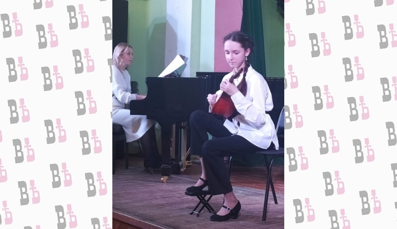 «Весëлый народник» собрал юных домристов и балалаечников Калуги