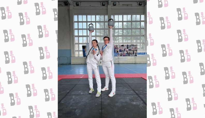 Александра  и Наталья  Барбаковы.