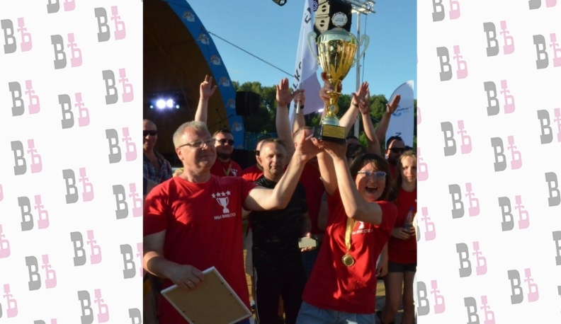 Автопроизводители рулят