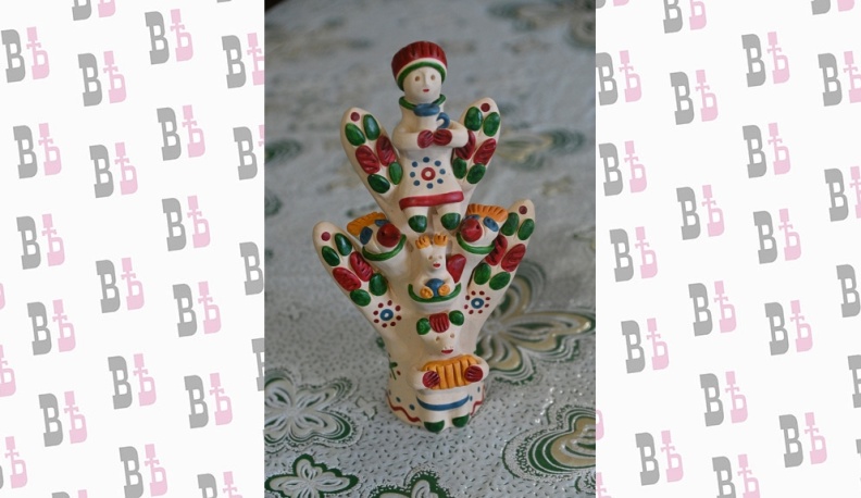 Птица на ветвях «Древа жизни»