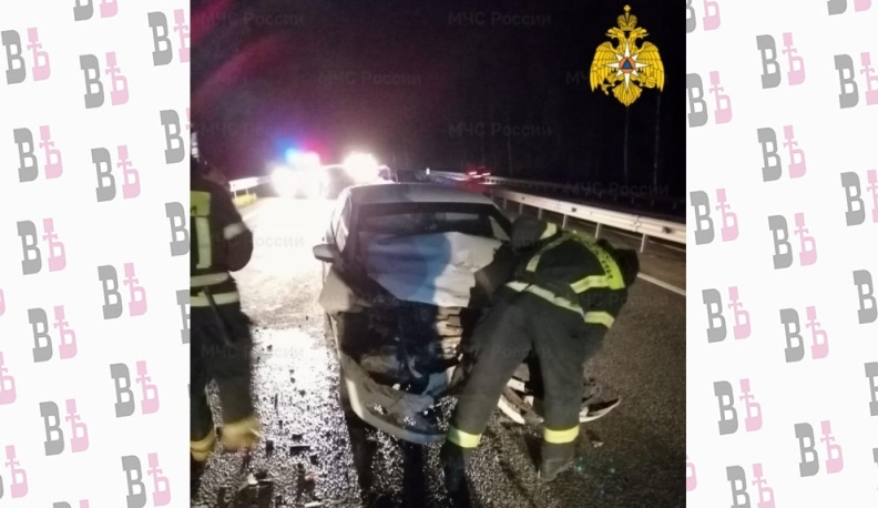 В Калужской области при столкновении Фольксвагена и Рено пострадал человек