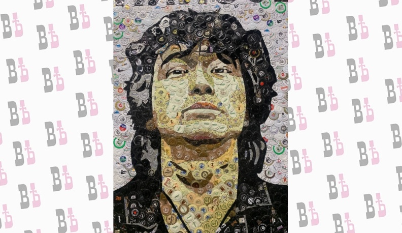 Из 10 тысяч собранных калужанами пивных крышек дизайнер собрал портрет Виктора Цоя