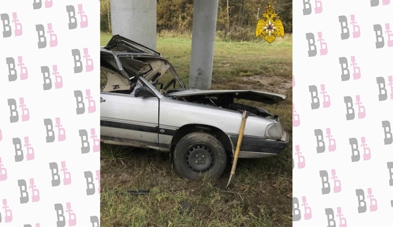 В Калуге автомобиль «Ауди» врезался в мост