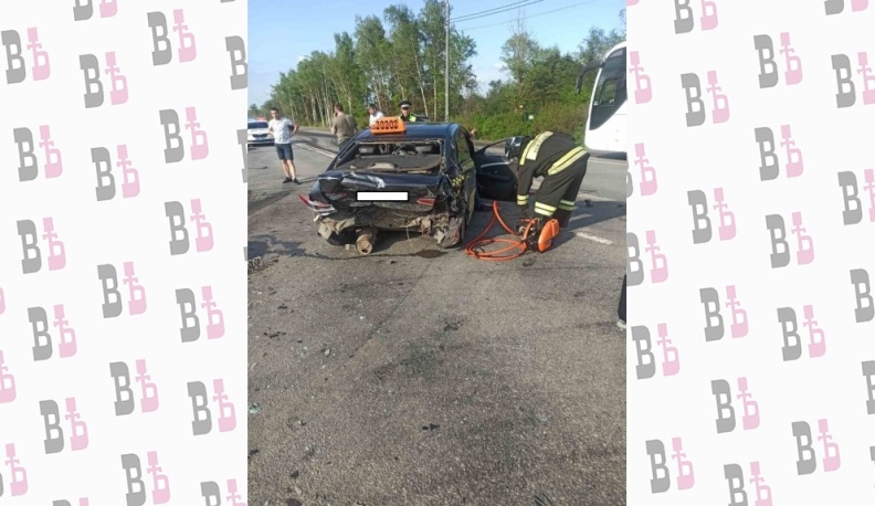 В Калужской области столкнулись «Ниссан» и «Тойота»