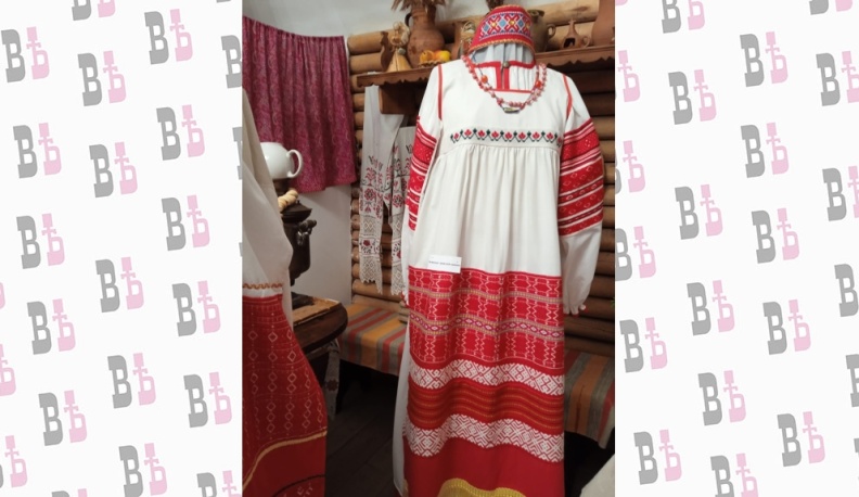 В Калуге открылась выставка «Традиционный женский костюм»