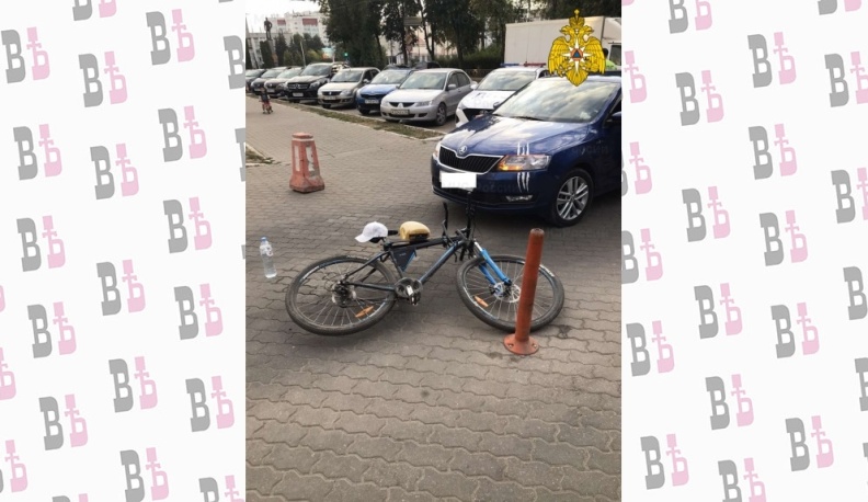 В Калуге возле ТЦ «Московский» «Шкода» сбила велосипедиста