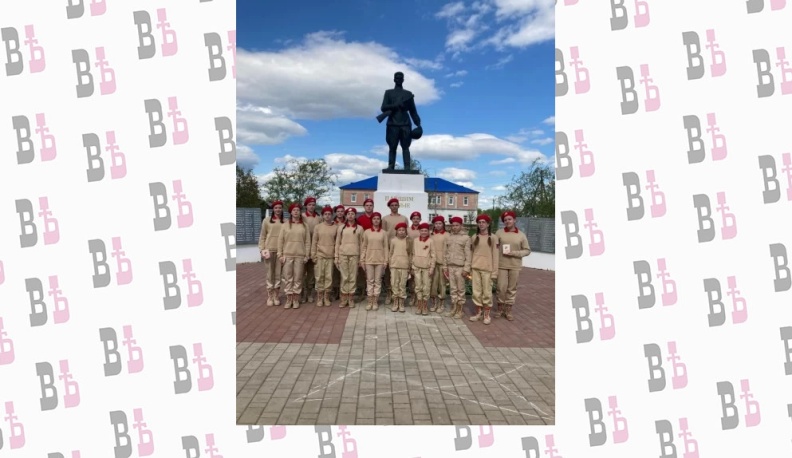 В Мещовске школьников посвятили в юнармейцы