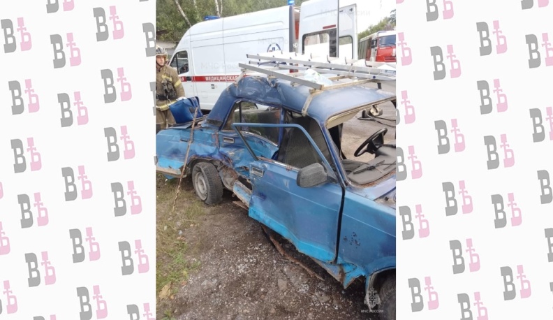 В Балабанове «ВАЗ 2107» столкнулся с грузовиком