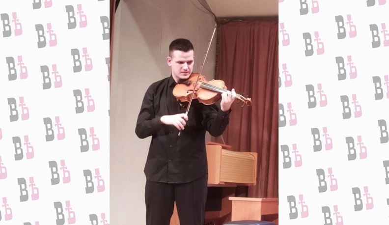 В калужском Доме музыки прошел инклюзивный концерт в рамках музыкально-просветительского проекта «Путь к свету»