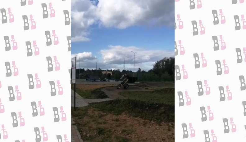 В Медыни продолжаются работы по благоустройству городского стадиона