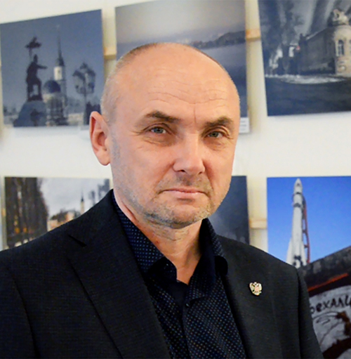 Андрей Ларин_фото Владимира Кормильцева.jpg