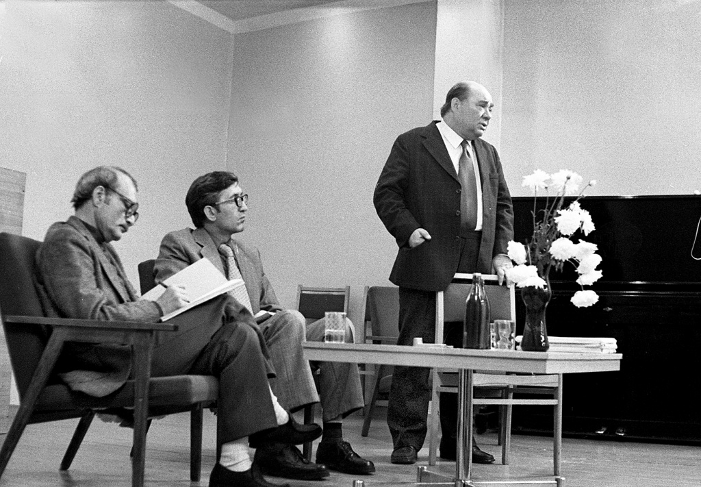 Актер Евгений Леонов на встрече с калужнами в Доме печати. 1981 год Фото Сергея Аникина.jpg