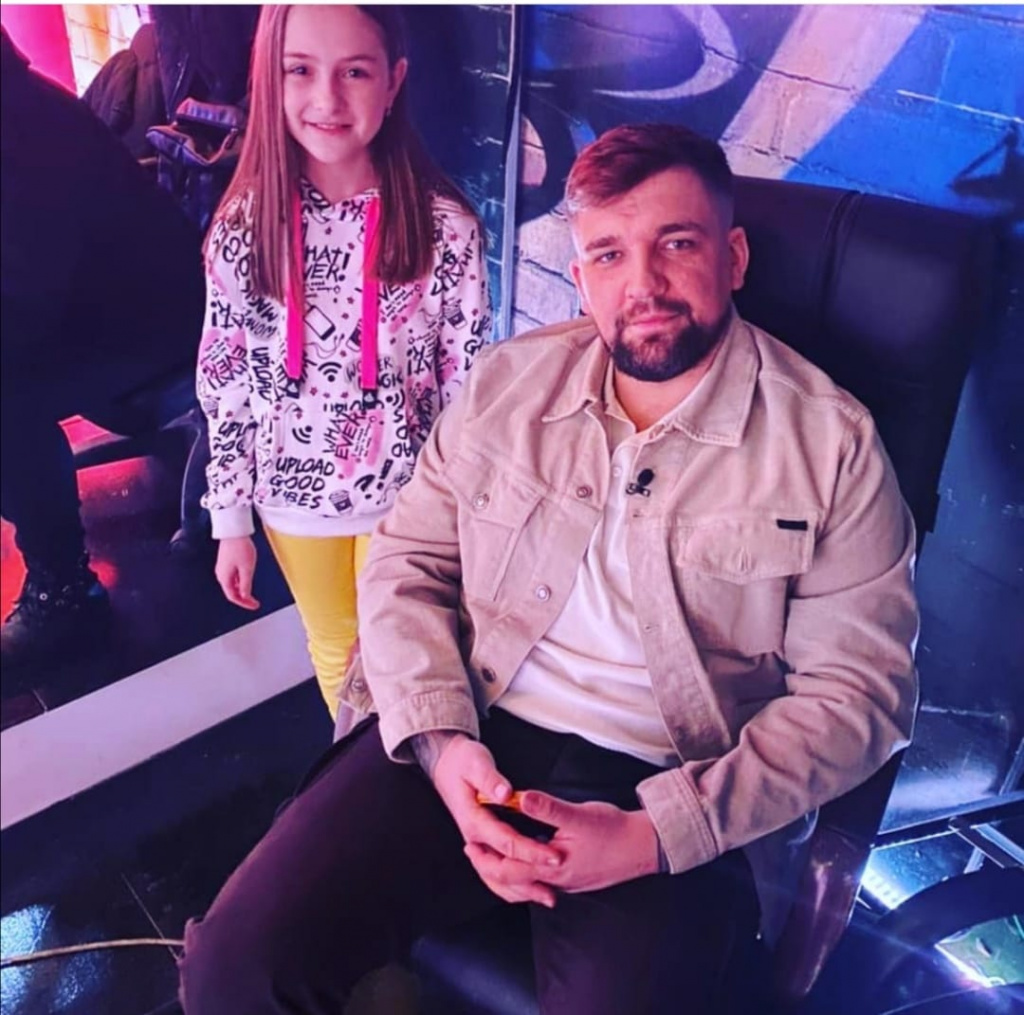 Лиза со своим наставником.jpeg