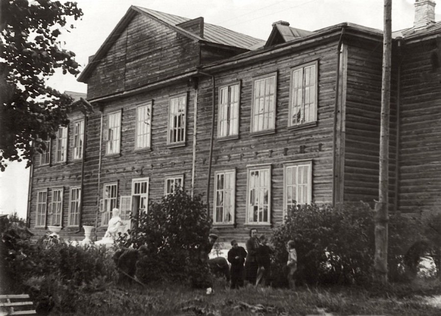 Старая школа.jpg