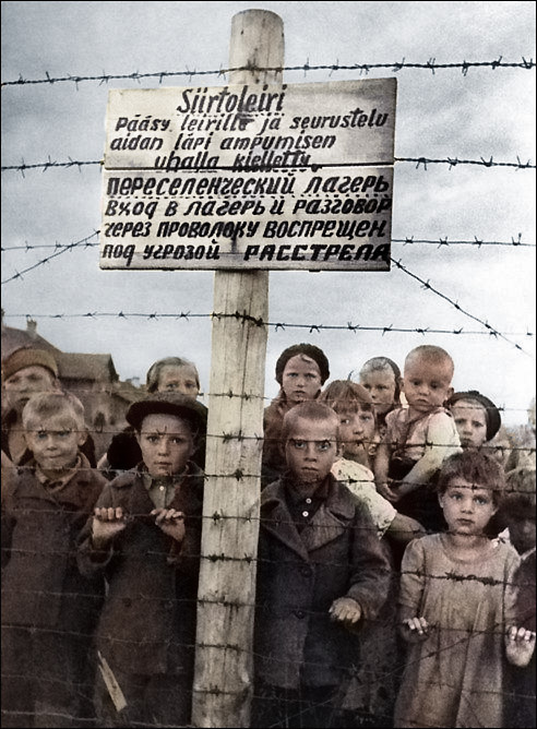 Дети-узники переселенческого лагеря.jpg