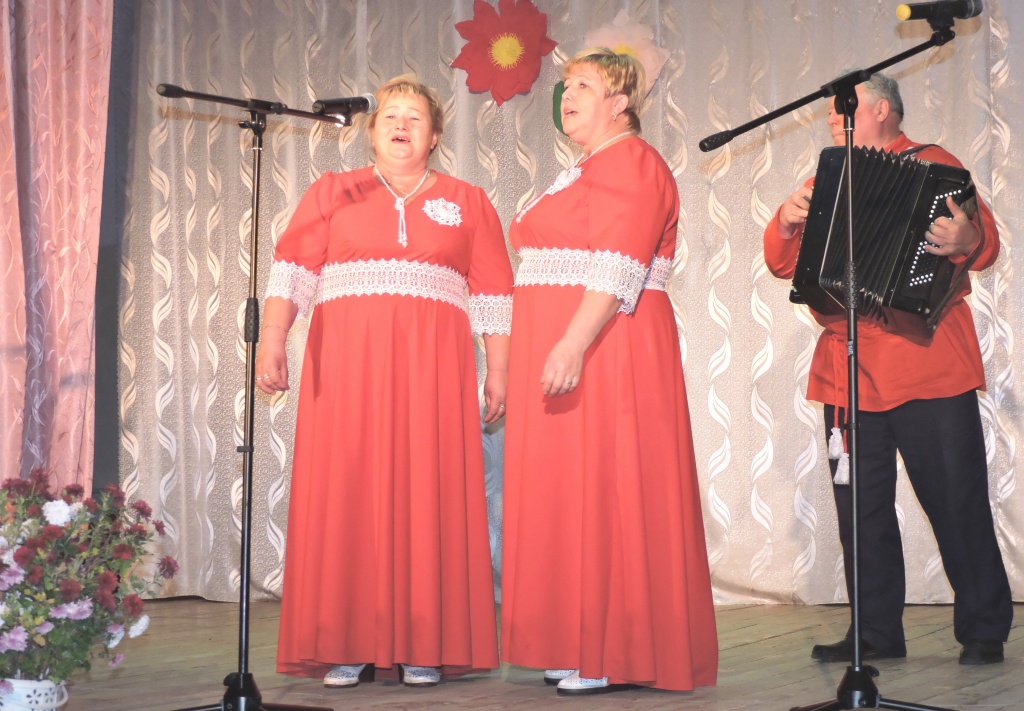 И Синьопупова и Т Помосова .JPG