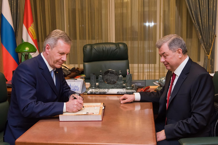 DSC_8063.jpg DSC_8063.jpg