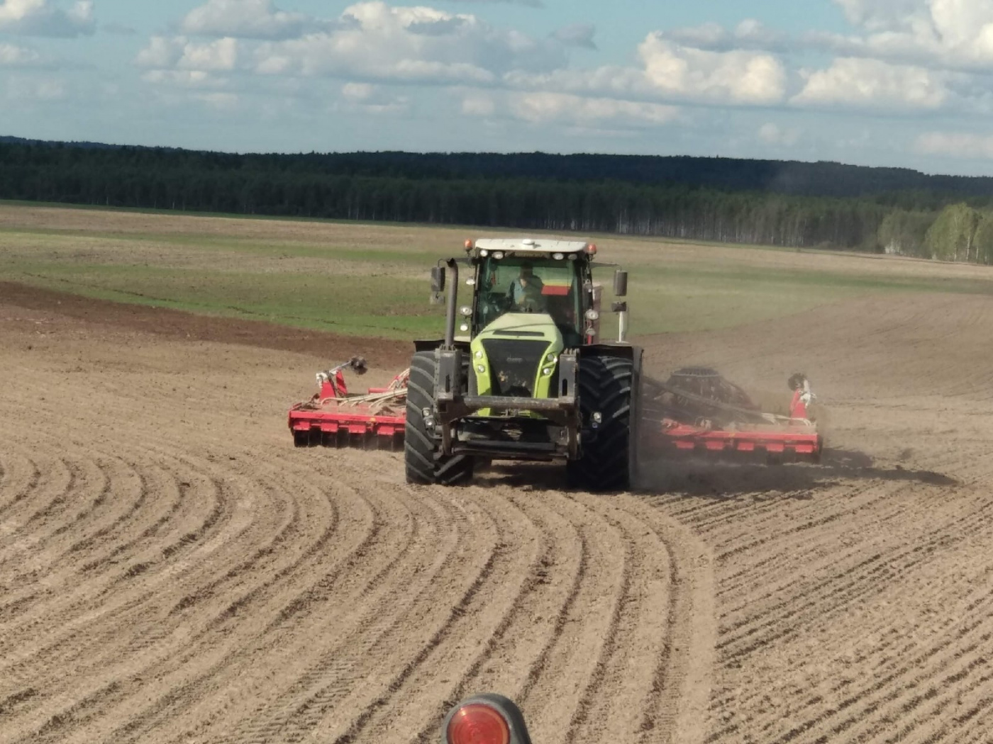 СЕВ озимых в сельскохозяйственной организации ООО ТиЭйч Рус Калужский.jpg