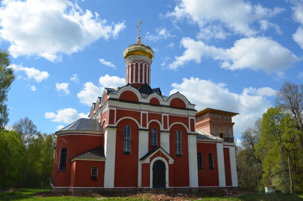 Храм в Путогино.JPG