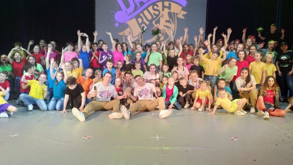 7016742A-6474-4E50-B5A7-5851CFC485F8.jpeg 7016742A-6474-4E50-B5A7-5851CFC485F8.jpeg