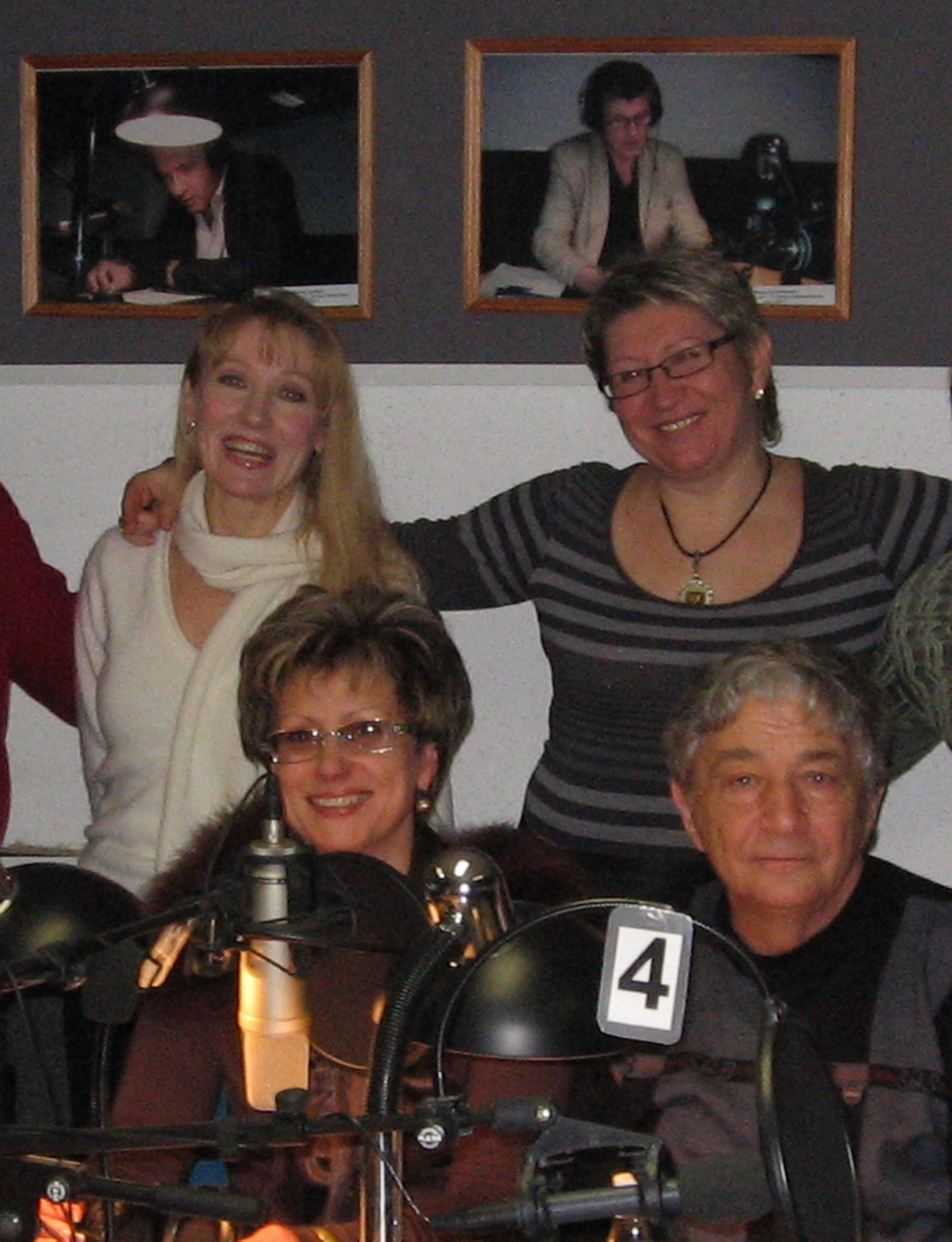 После записи очередной программы «В нашу гавань заходили корабли»1.jpg