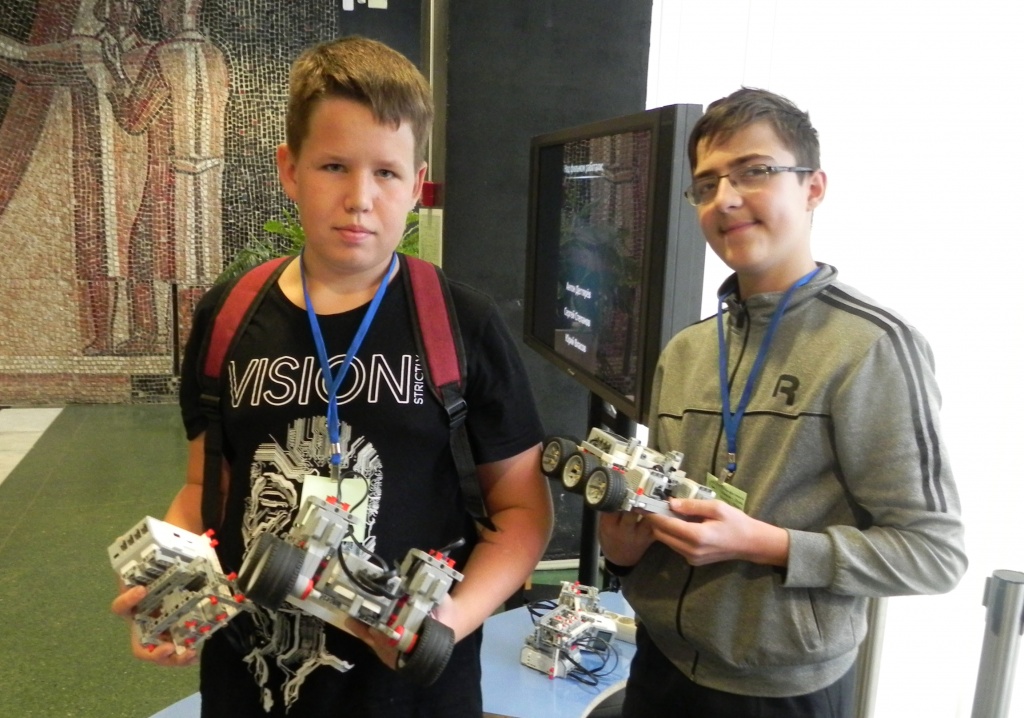 Школьники из Износок.JPG