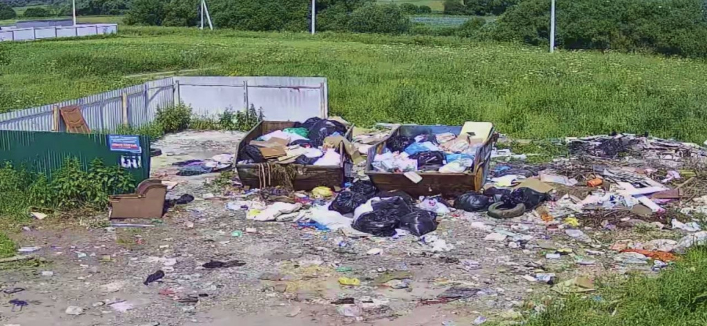 Площадка в Гурьево, самая проблемная. Горела.jpg