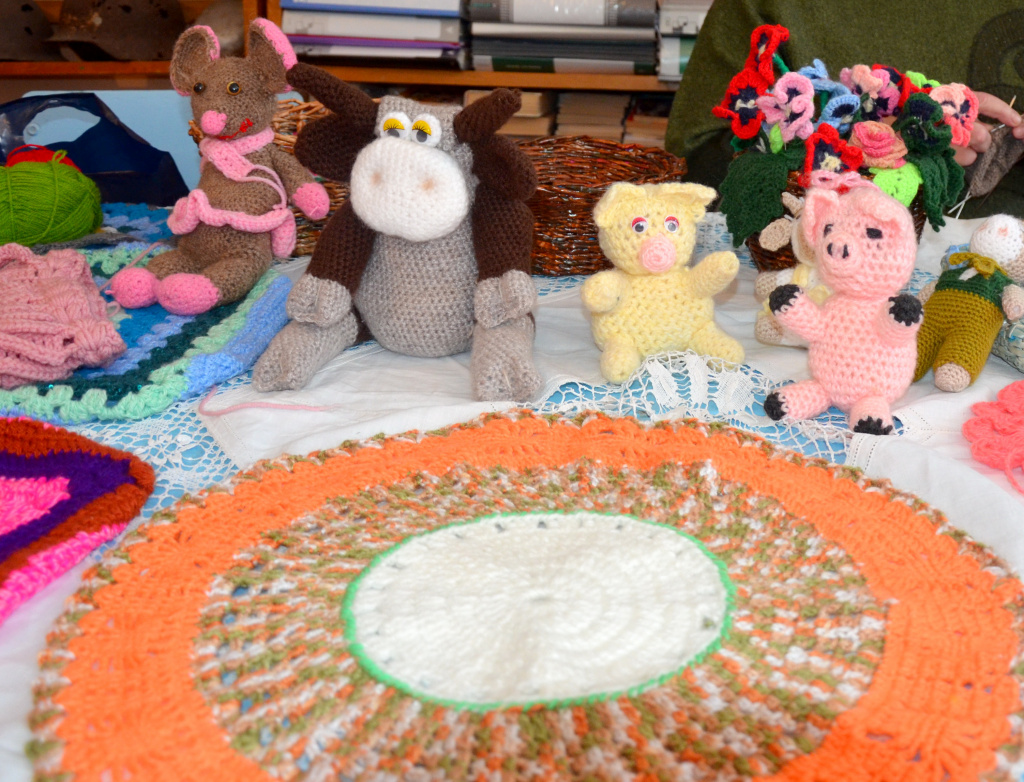 Игрушки озерских мастериц.jpg