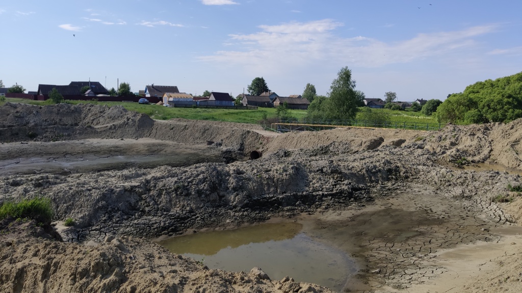 Расчистка пруда в Пеневичах.jpg