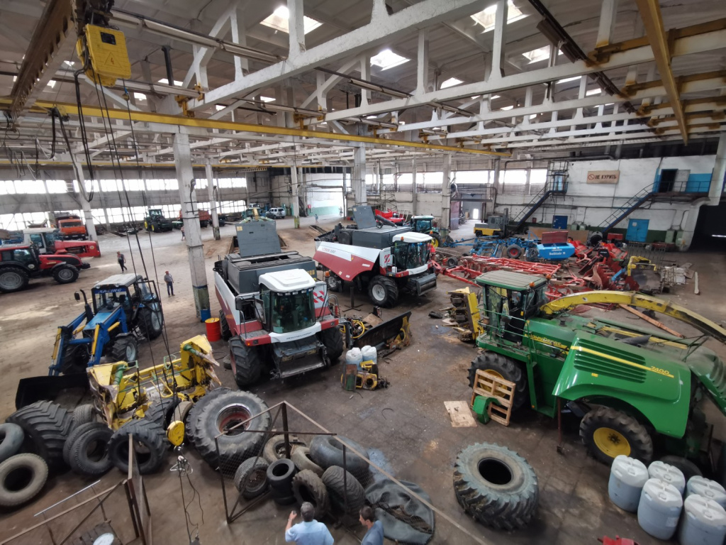 Подготовка техники в Калужской МТС.jpg