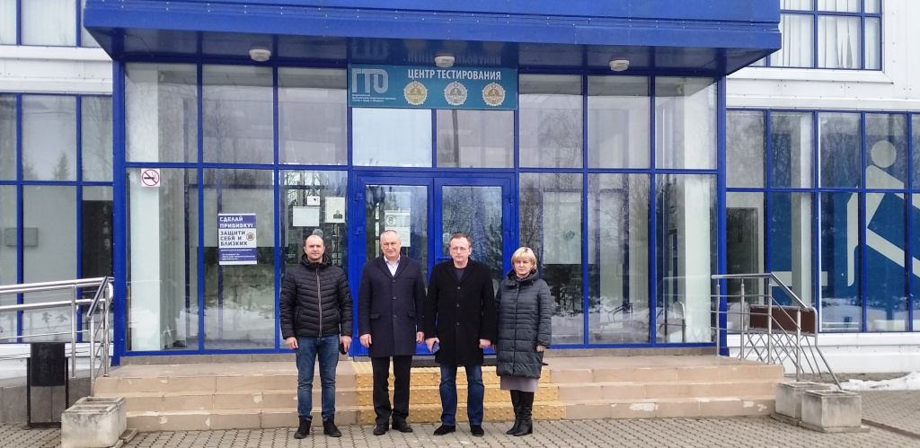 Возле ФОКа.jpg