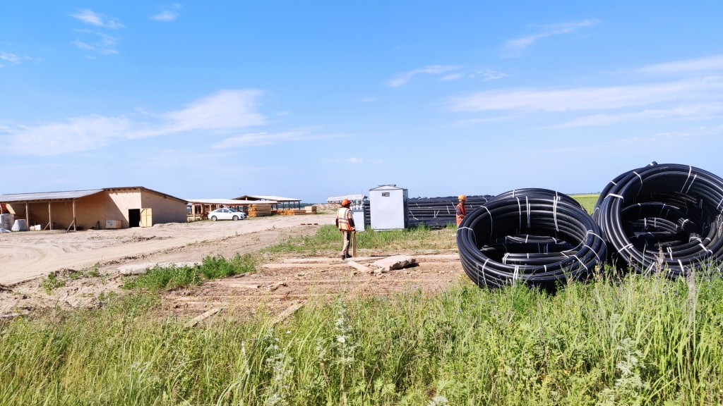 Строится ферма..jpg