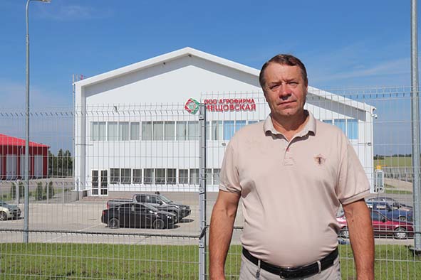 Исполнительный директор ООО АгроФирма Мещовская Виктор Николаев.jpg